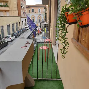  Hostel Train Station Italy